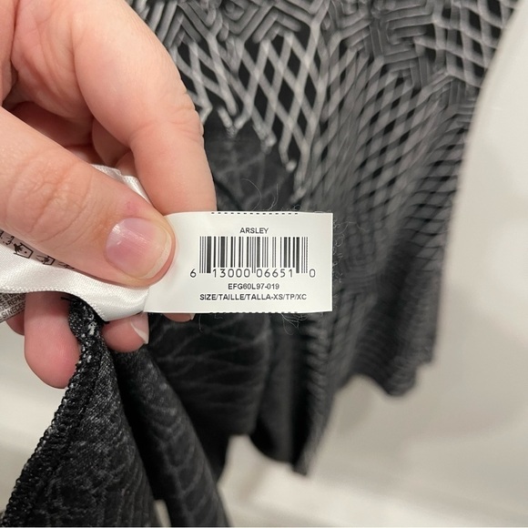 BCBGmaxazria Arsley Knit Dress Asymmetric Hem Printed Fit & Flare Size XS - Picture 10 of 10